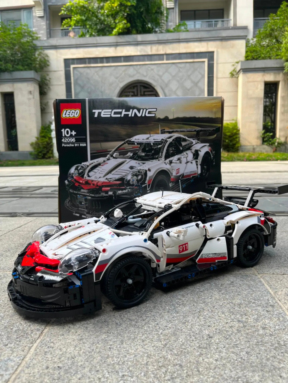 LEGO Porsche 911 RSR - Vendors